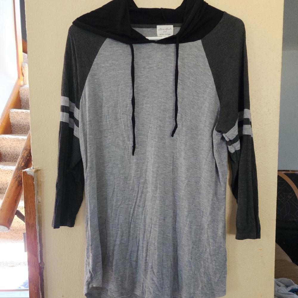 3/4 sleeve hoodie